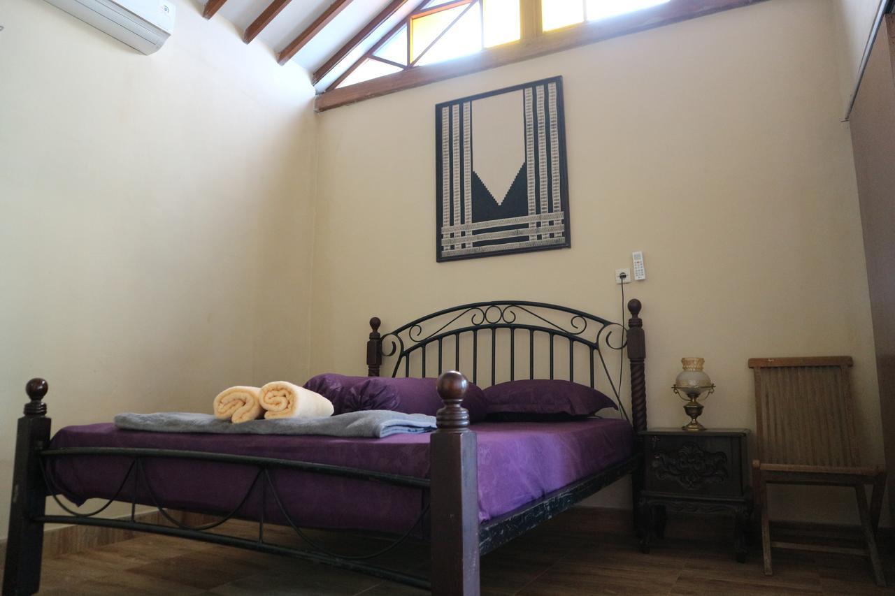 Kembar Guesthouse Yogyakarta Exterior foto
